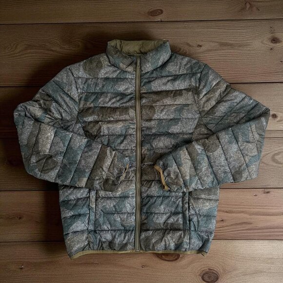 CALVIN KLEIN JEANS Men's Camo Green Puffer Jacket Size Medium NEW NWOT - Picture 1 of 7